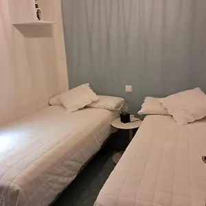 Con Solera En El Corazon De Triana Apartment